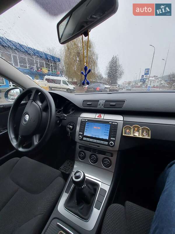 Універсал Volkswagen Passat 2006 в Кременці