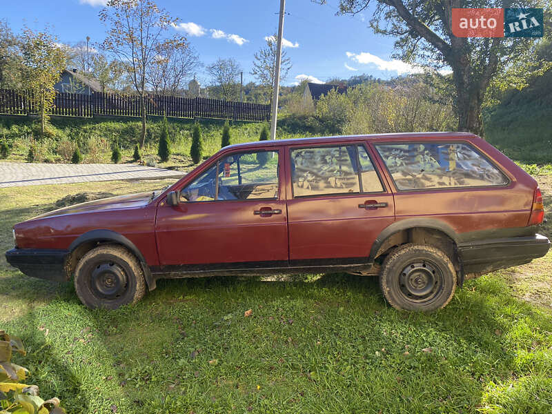 Универсал Volkswagen Passat 1986 в Бориславе