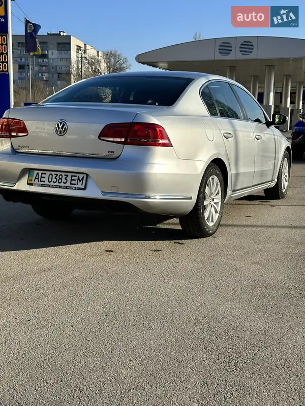 Volkswagen Passat 2011 VIN WVWZZZ3CZBP307164 фото оголошення 10 з 50