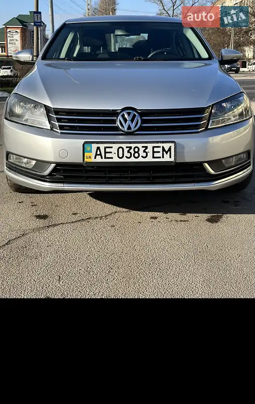 Volkswagen Passat 2011 VIN WVWZZZ3CZBP307164 фото оголошення 2 з 50