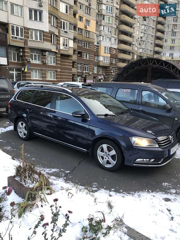 Универсал Volkswagen Passat 2013 в Киеве