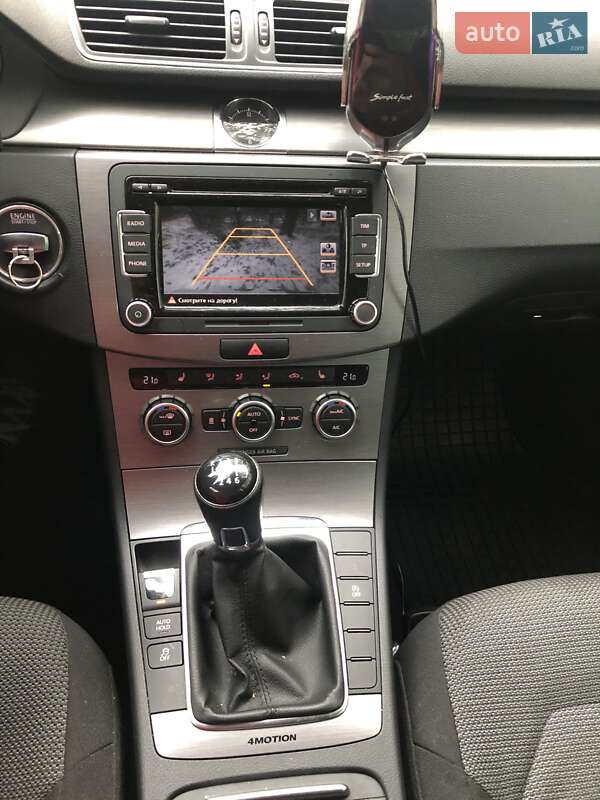 Универсал Volkswagen Passat 2013 в Киеве