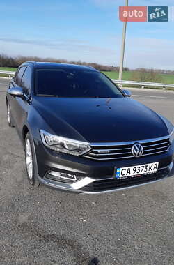 Универсал Volkswagen Passat 2018 в Жашкове