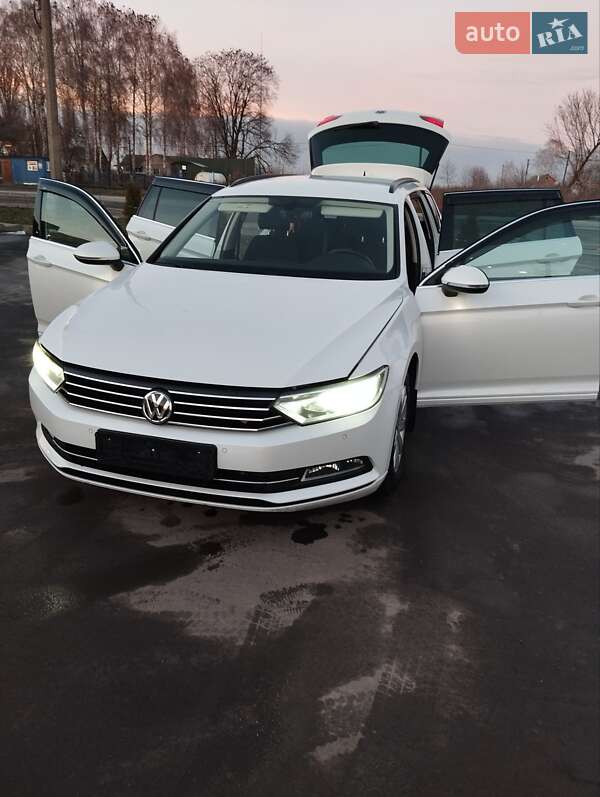 Універсал Volkswagen Passat 2015 в Старокостянтинові