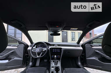 Седан Volkswagen Passat 2020 в 