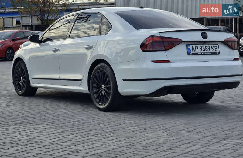 Седан Volkswagen Passat 2016 в Запоріжжі