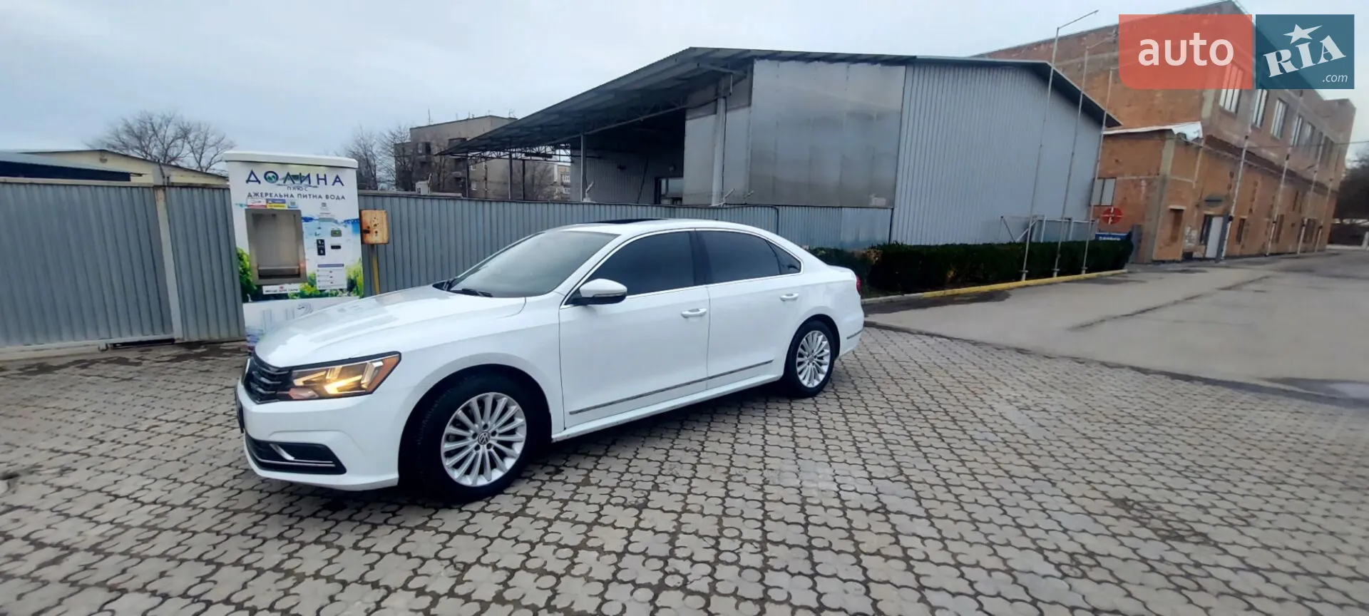2016 Volkswagen Passat - мініатюра 17