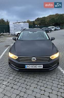 Универсал Volkswagen Passat 2016 в Ужгороде