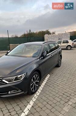 Универсал Volkswagen Passat 2016 в Ужгороде