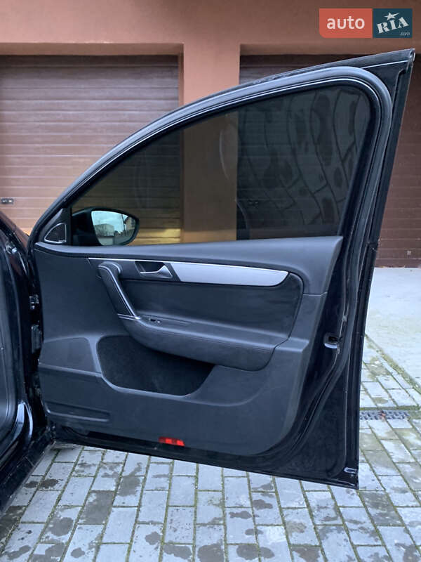 Універсал Volkswagen Passat 2013 в Стрию