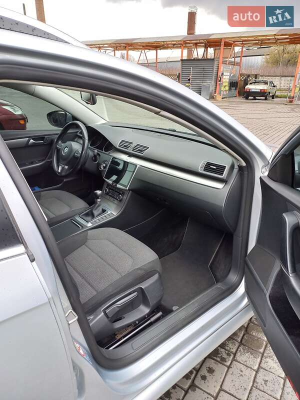 Универсал Volkswagen Passat 2011 в Мукачево фото 4 Универсал Volkswagen Passat 2011 в Мукачево