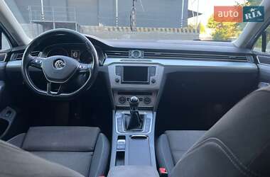 Седан Volkswagen Passat 2015 в 