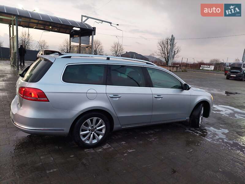 Универсал Volkswagen Passat 2012 в Тячеве
