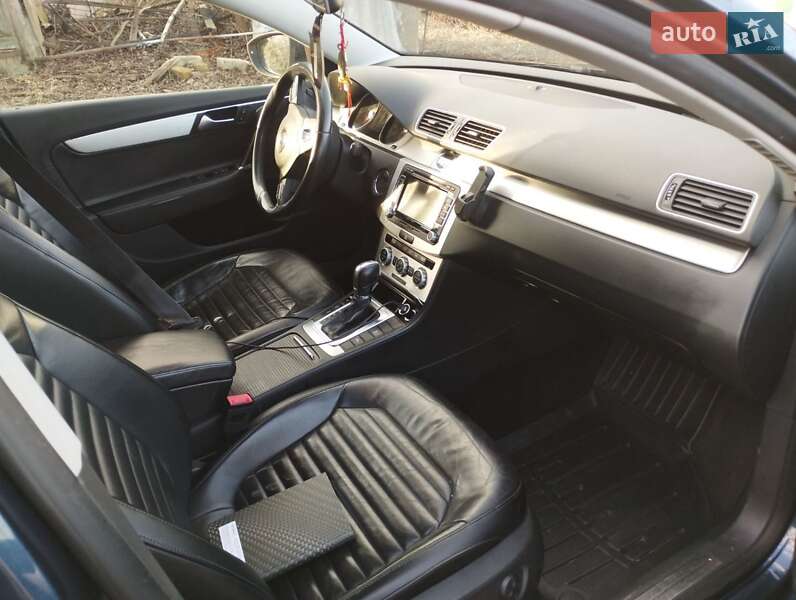 Універсал Volkswagen Passat 2012 в Жмеринці