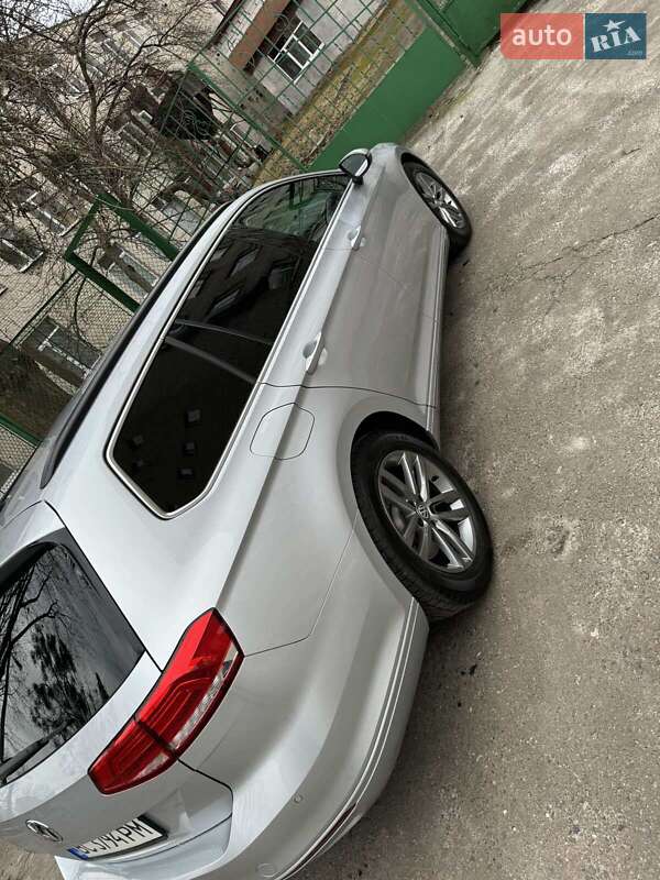 Универсал Volkswagen Passat 2017 в Львове