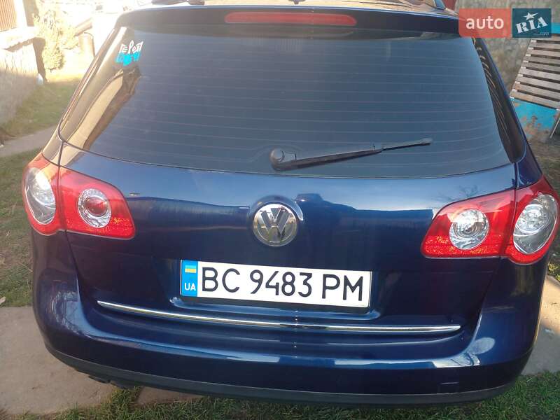 Універсал Volkswagen Passat 2008 в Славському