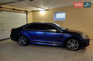 Седан Volkswagen Passat 2016 в Гатном