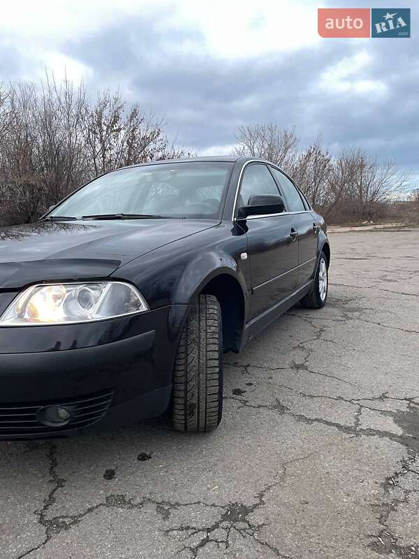 Седан Volkswagen Passat 2003 в Благовещенском