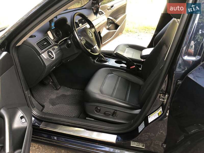 Седан Volkswagen Passat 2013 в Дніпрі