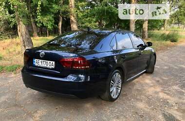 Седан Volkswagen Passat 2013 в Днепре