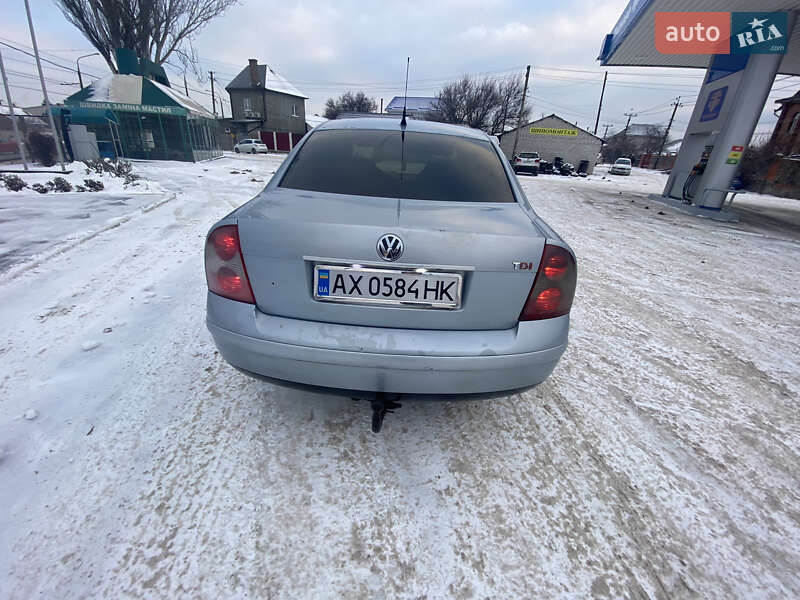 Седан Volkswagen Passat 2002 в Запорожье