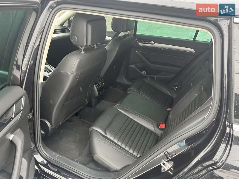 Универсал Volkswagen Passat 2017 в Запорожье