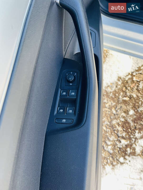 Універсал Volkswagen Passat 2017 в Кривому Розі