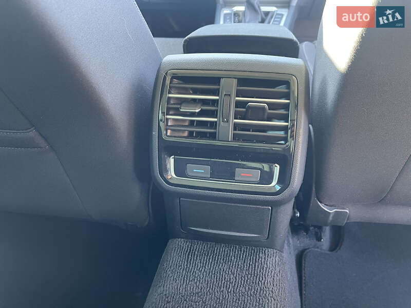 Універсал Volkswagen Passat 2017 в Кривому Розі