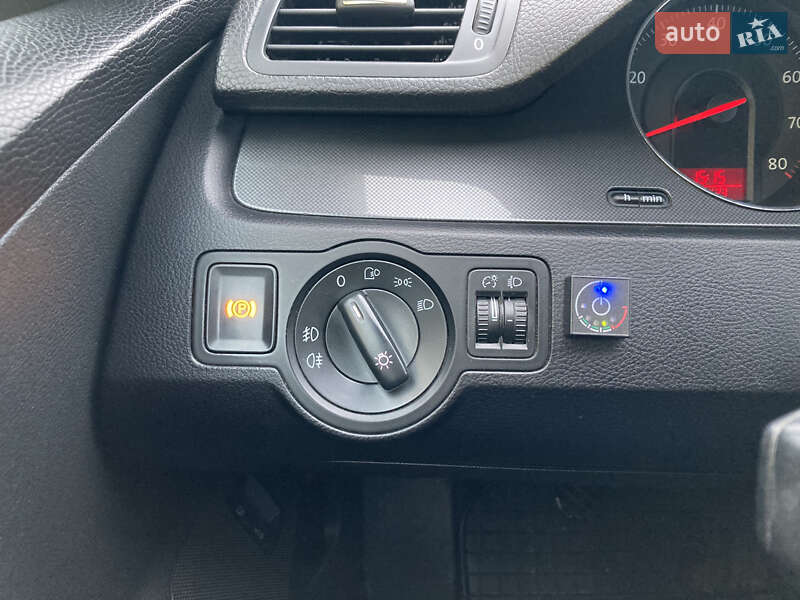 Универсал Volkswagen Passat 2006 в Ровно фото 11 Универсал Volkswagen Passat 2006 в Ровно