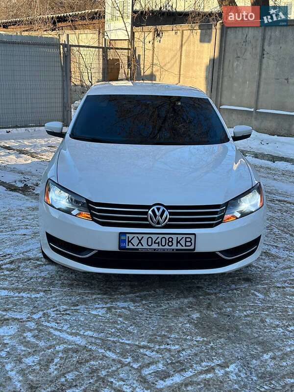 Седан Volkswagen Passat 2015 в Харькове