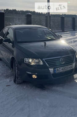 Седан Volkswagen Passat 2006 в Луцке