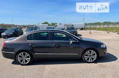 Седан Volkswagen Passat 2006 в Луцке