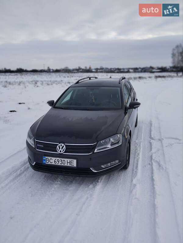 Универсал Volkswagen Passat 2012 в Бродах