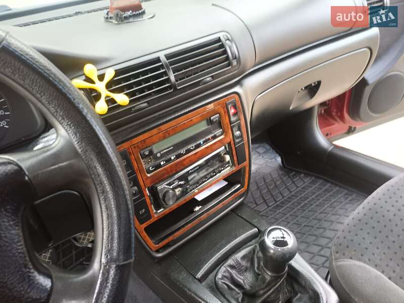 Универсал Volkswagen Passat 1999 в Коломые