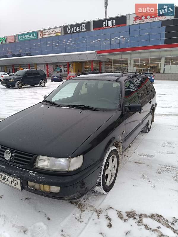Универсал Volkswagen Passat 1996 в Харькове