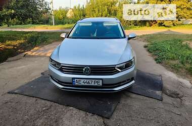 Універсал Volkswagen Passat 2015 в Покрові