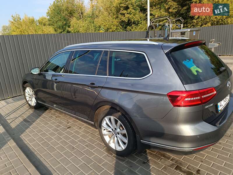 Універсал Volkswagen Passat 2017 в Харкові
