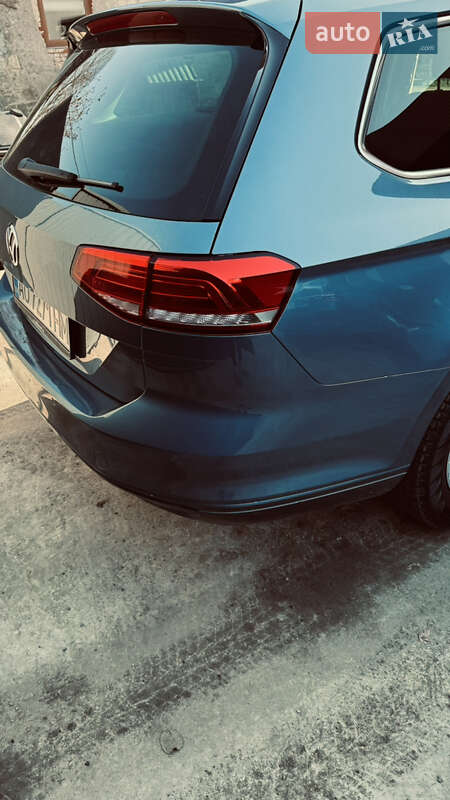 Універсал Volkswagen Passat 2015 в Ужгороді