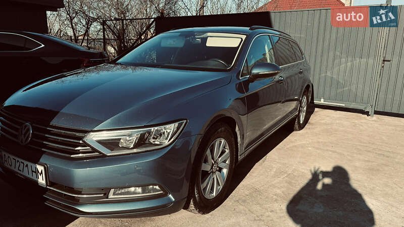 Універсал Volkswagen Passat 2015 в Ужгороді