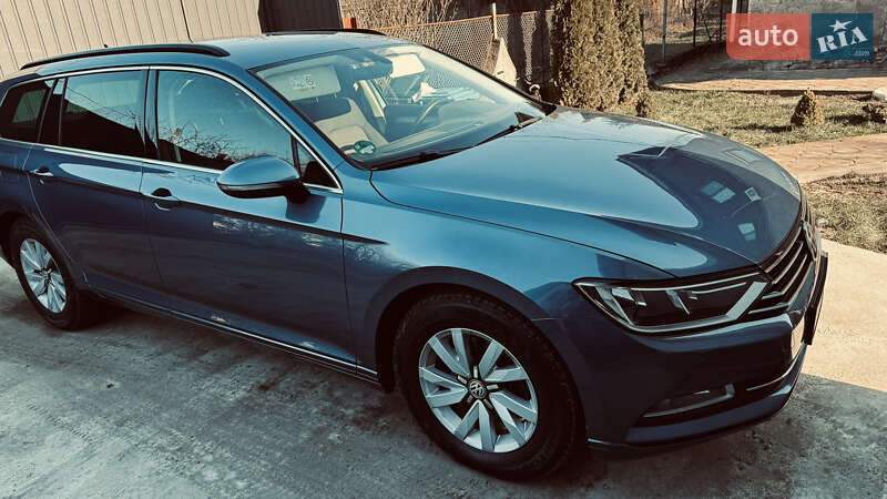Універсал Volkswagen Passat 2015 в Ужгороді