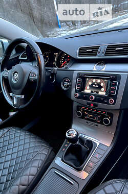 Универсал Volkswagen Passat 2011 в Днепре