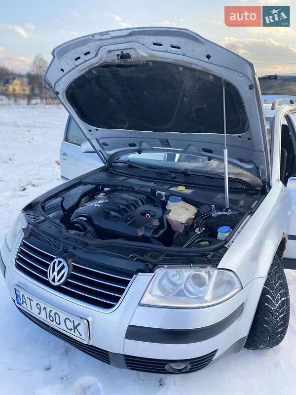 Універсал Volkswagen Passat 2004 в Надвірній