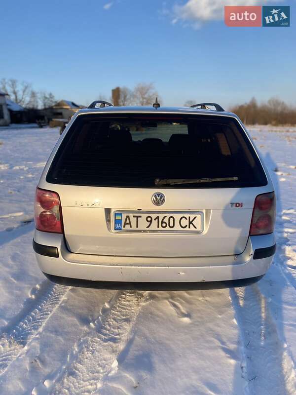 Універсал Volkswagen Passat 2004 в Надвірній