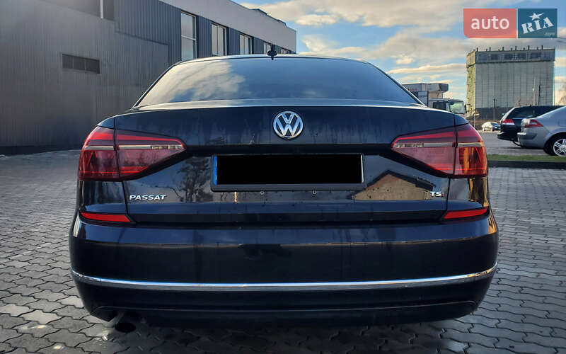 Седан Volkswagen Passat 2018 в Львові