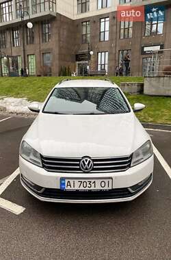 Универсал Volkswagen Passat 2011 в Киеве