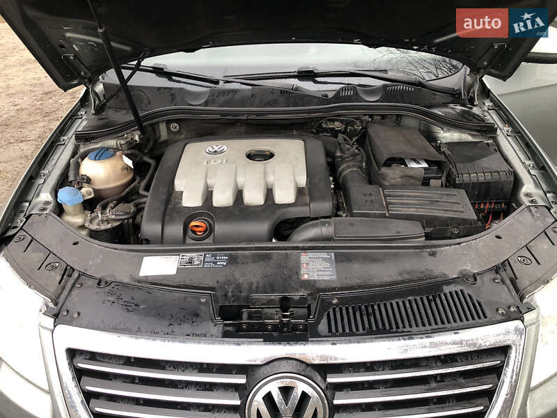 Седан Volkswagen Passat 2008 в Києві