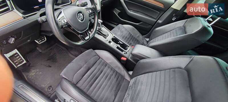 Седан Volkswagen Passat 2017 в Києві