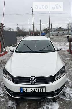 Універсал Volkswagen Passat 2012 в Полтаві