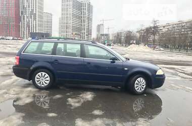 Універсал Volkswagen Passat 2002 в Києві