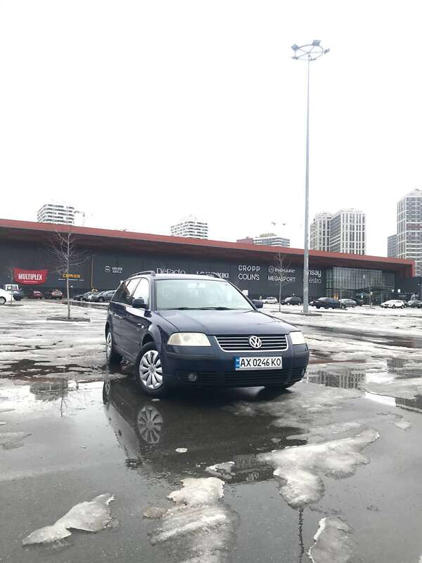 Універсал Volkswagen Passat 2002 в Києві